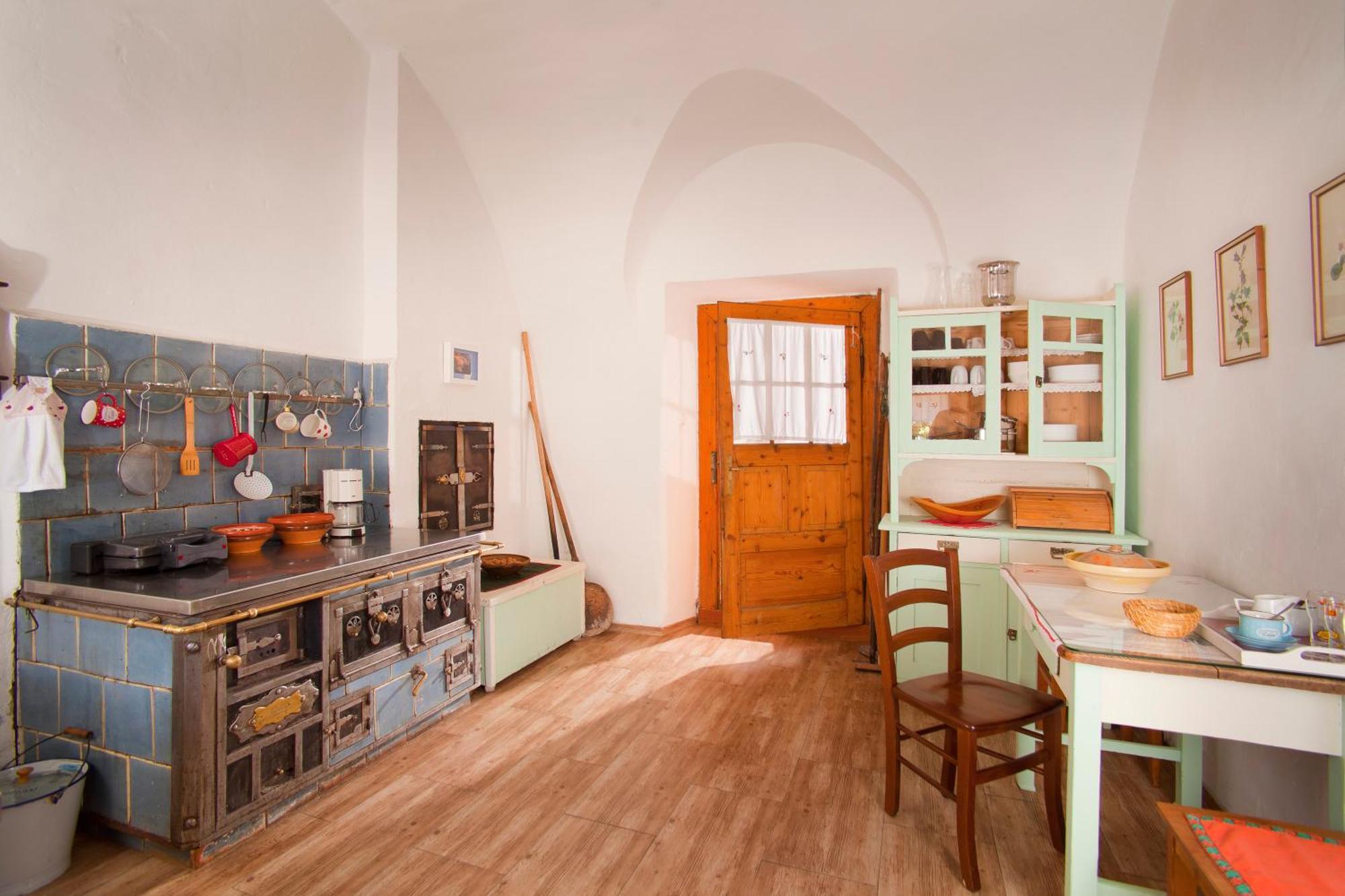 Juvanova Hisa - Apartments And Rooms Luce Екстер'єр фото