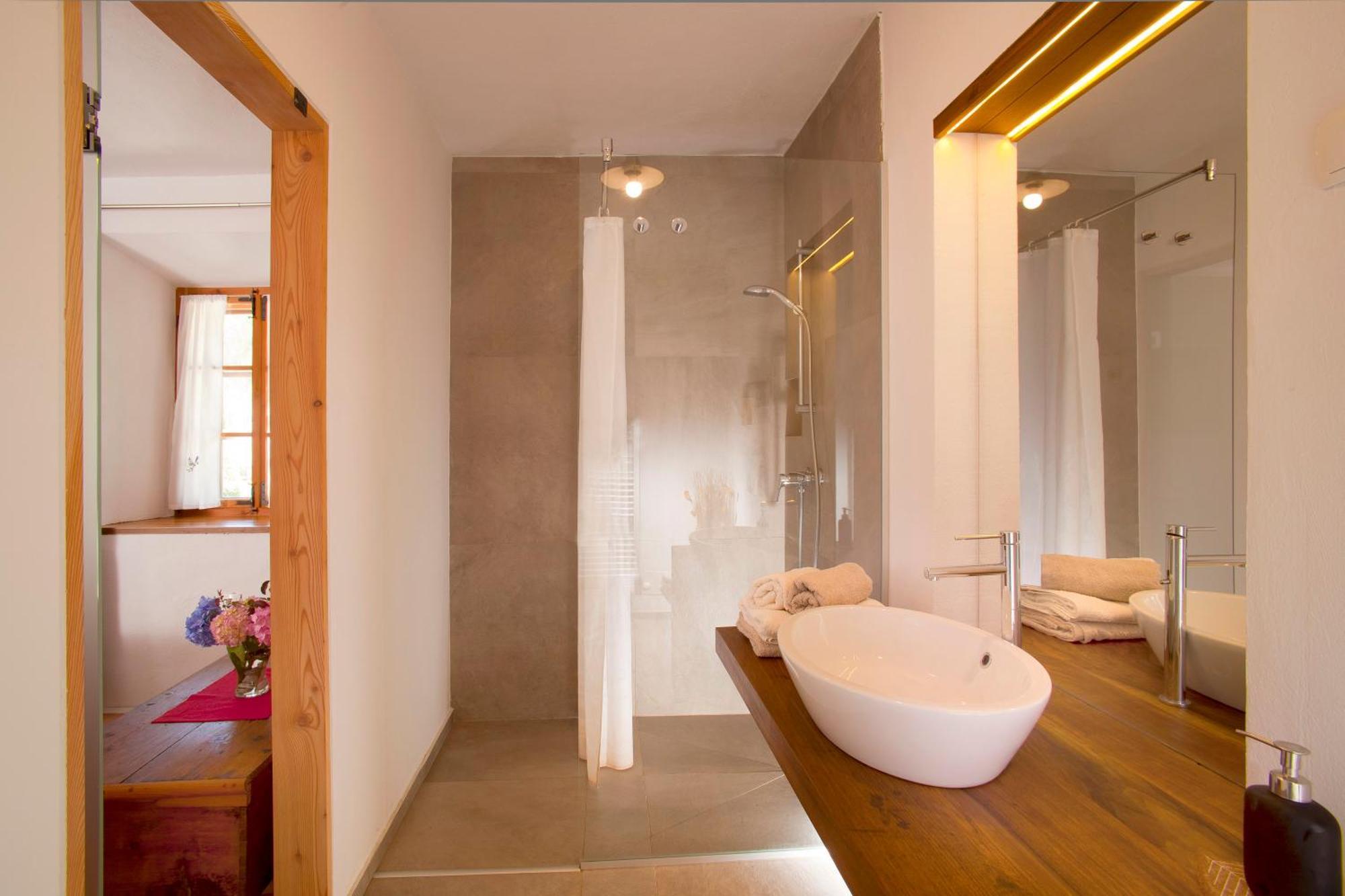 Juvanova Hisa - Apartments And Rooms Luce Екстер'єр фото