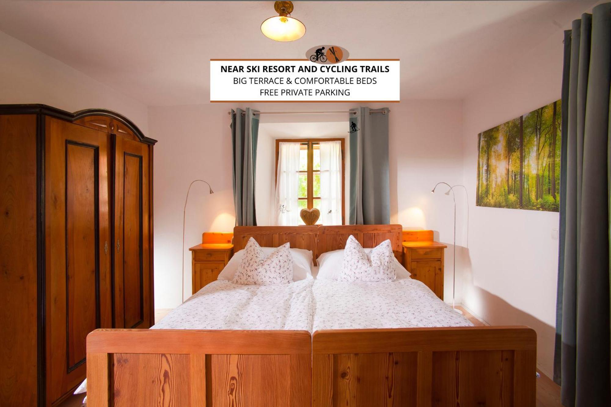 Juvanova Hisa - Apartments And Rooms Luce Екстер'єр фото